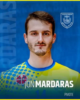 Jon Mardaras - Jugador del Club Balonmano Barakaldo. Pivote